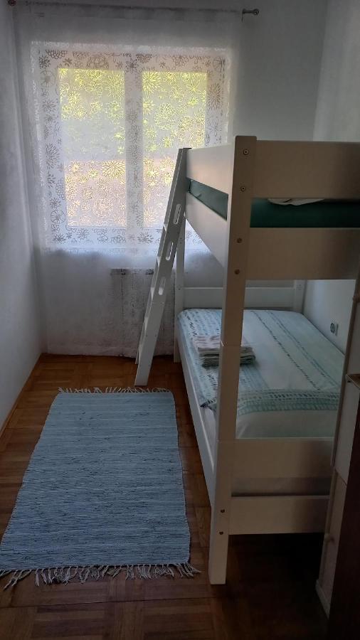 Apartma Nona Roza Zgornje Skofije Esterno foto